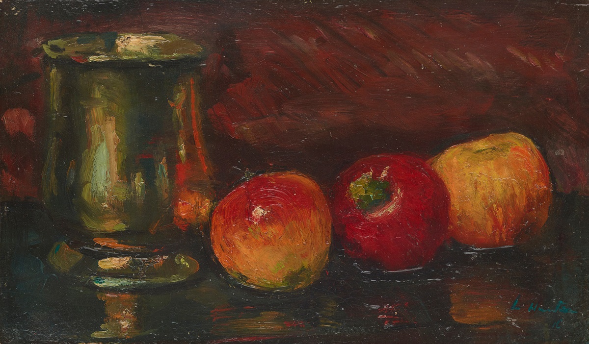 LOT 144 | GEORGE LESLIE HUNTER (SCOTTISH 1877-1931) | STILL LIFE OF APPLES AND TANKARD Signed and indistinctly dated, oil on board | 23cm x 38cm (9in x 15in) | £20,000 - £30,000 + fees 