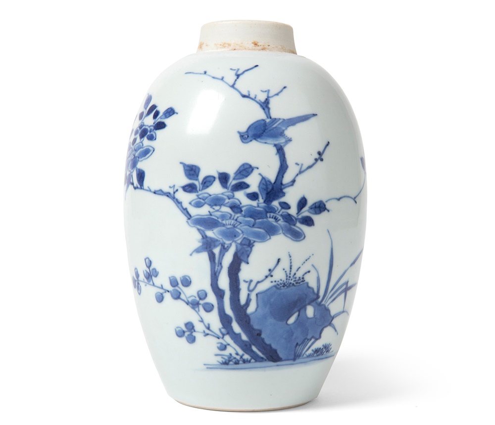 Lot 157 | Qing Dynasty 'Bird and Flower' Vase