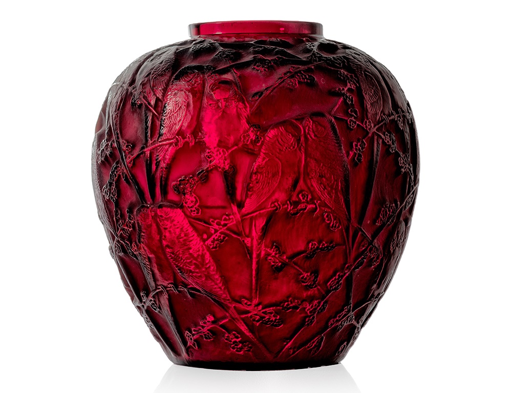 LOT 129 | RENÉ LALIQUE (FRENCH 1860-1945) | PERRUCHES VASE, NO. 876 | £8,000 - £12,000 + fees 