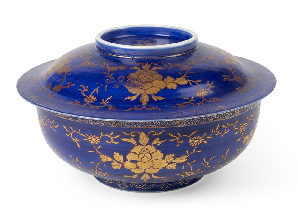 GILT-DECORATED BLUE-GLAZED TUREEN AND COVER FOR OTTOMAN MARKET QING DYNASTY, 18TH CENTURY