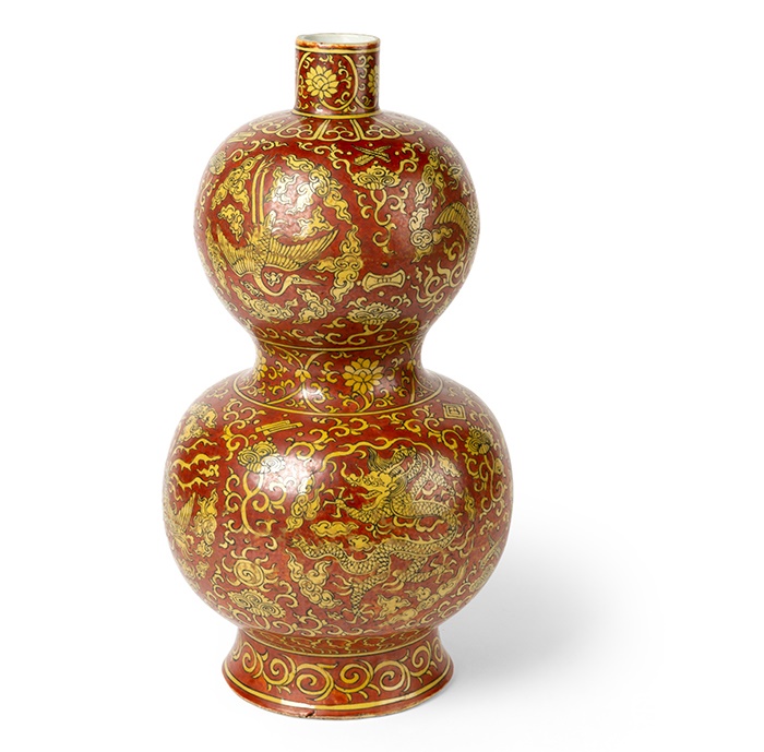 LOT 161 | RARE LARGE YELLOW AND RED-ENAMELLED 'DRAGON AND PHEONIX' DOUBLE-GOURD VASE MING DYNASTY, JIAJING MARK AND OF THE PERIOD | 明嘉靖 青花「大明嘉靖年製」六字楷書款 黃地紅彩龍鳳呈祥紋葫蘆瓶 | £10,000 - £15,000 + fees