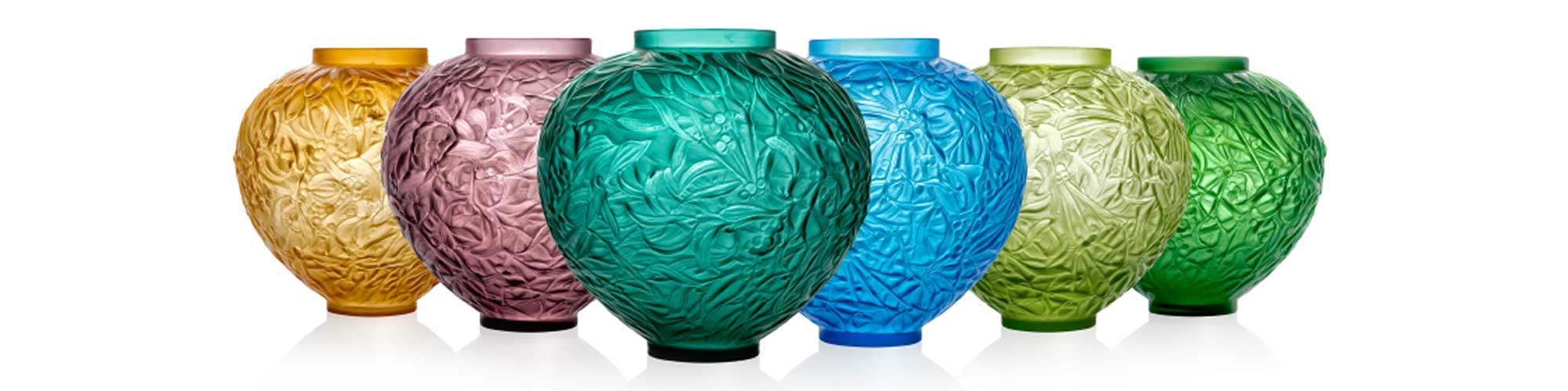 Lalique - Thriving in a Colourful Collecting Market