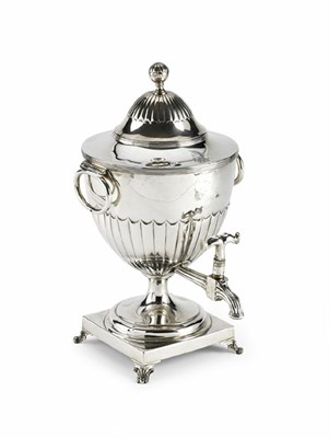Lot 63 - A George III tea urn<br/>By J Scofield London 1792