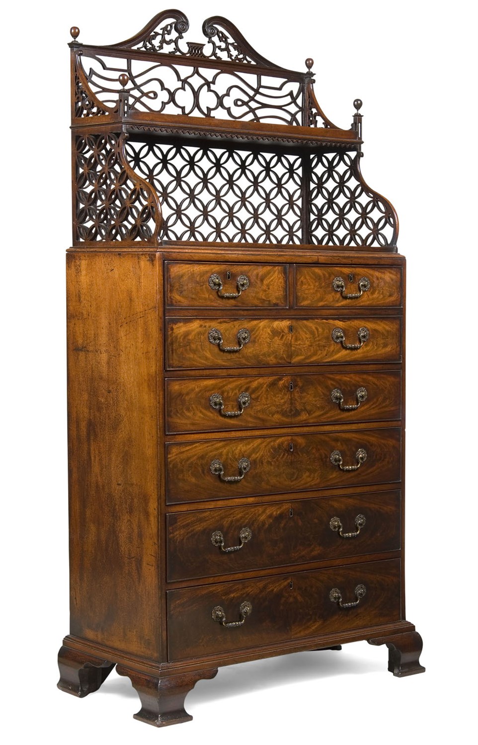 Lot 563 - A fine George III mahogany secretaire chest,...
