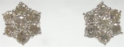 Lot 162 - An 18ct gold mounted diamond set suite