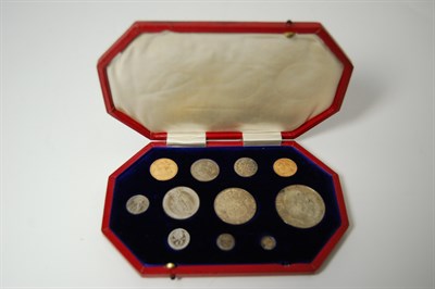 Lot 145 - A composite 1902 coin set