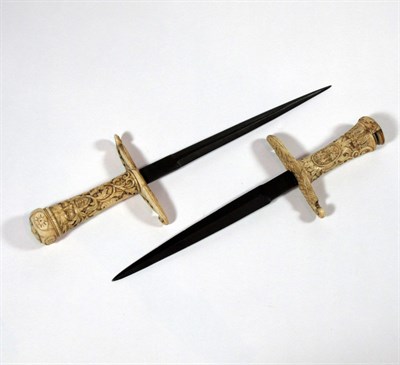 Lot 72 - BRACE OF CONTINENTAL DAGGERS 19TH CENTURY with...