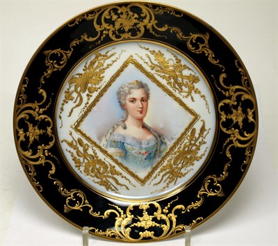 Lot 11 - SEVRES STYLE PLATE DEPICTING MARIE LECZINSKA