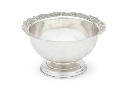 Lot 321 - A George II sugar bowl