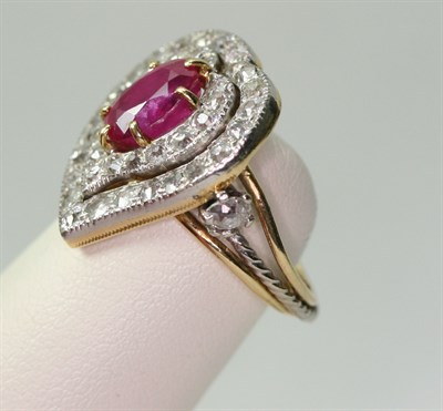 Lot 108 - A Belle Epoque ruby and diamond cluster ring