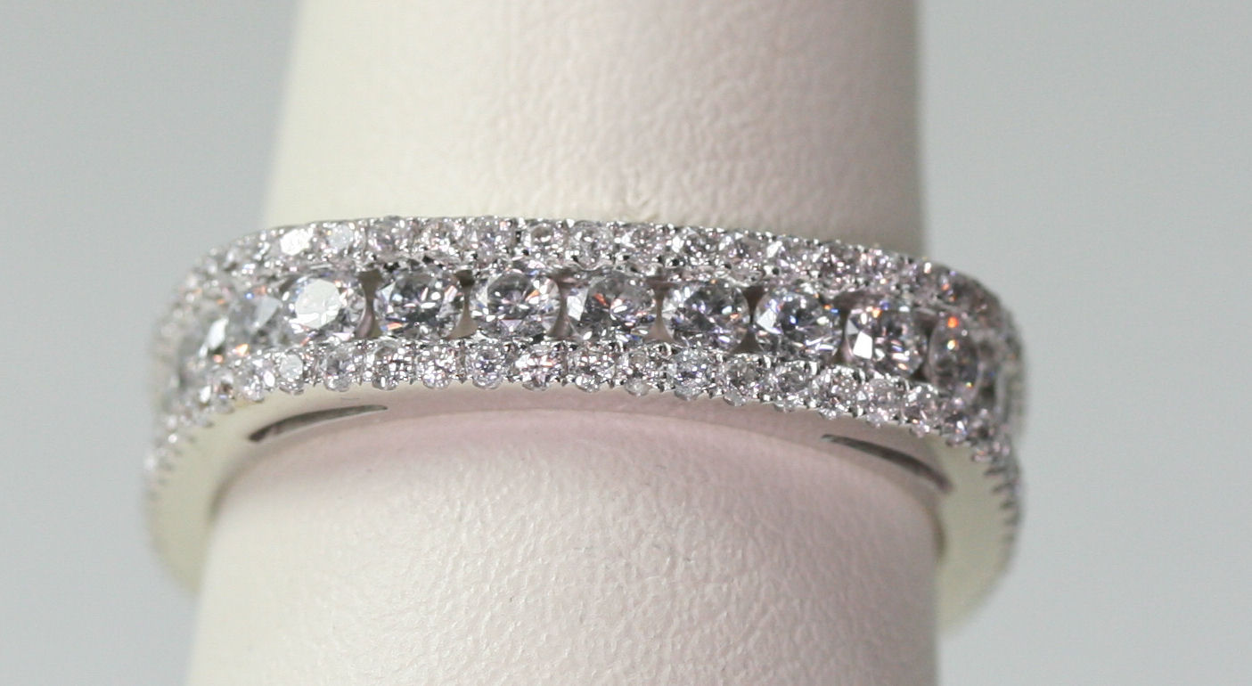 Lot 64 - A diamond set full-eternity ring