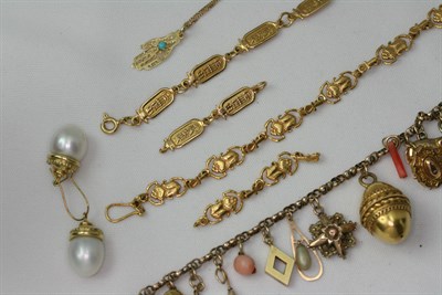 Lot 96 - A collection of items