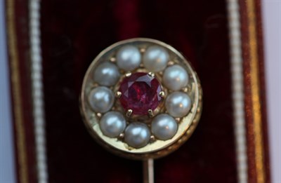 Lot 79 - A group of gentleman's jewellery to include