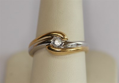 Lot 199 - An 18ct two-coloured gold mounted diamond single-stone ring