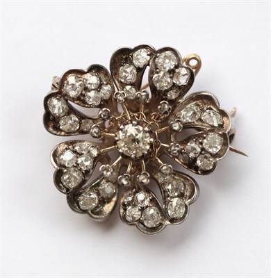 Lot 169 - A Victorian diamond set floral brooch