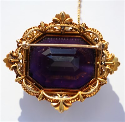 Lot 50 - A fine early 20th century amethyst and pearl set brooch