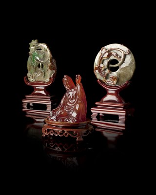 Lot 192 - GROUP OF SMALL CHINESE HARDSTONE OBJECTS