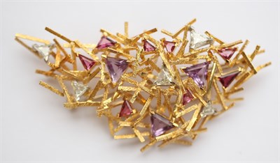 Lot 413 - A mid-20th century multi-gem set brooch