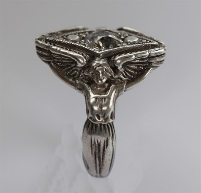Lot 252 - OMAR RAMSDEN - a diamond set silver ring