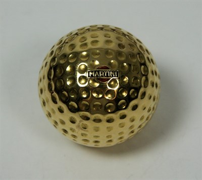 Lot 435 - A cased gold golf ball