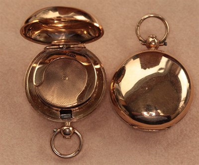 Lot 436 - Two plain 9ct gold sovereign cases