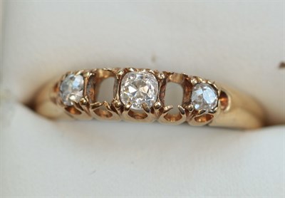 Lot 379 - A collection of gold jewellery to include