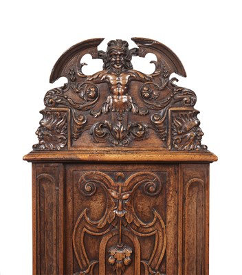 Lot 90 - FRENCH WALNUT CACQUETEUSE
