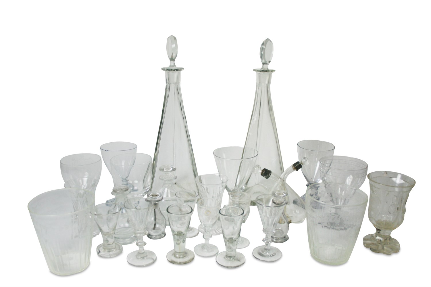 Lot 84 - COLLECTION OF GLASSWARE