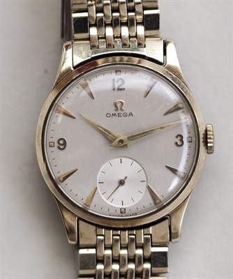 Lot 124 - OMEGA - A gentleman's wrist watch
