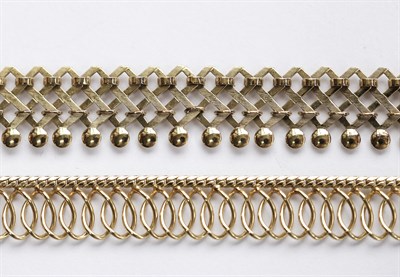 Lot 78 - An 18ct gold fancy link necklace