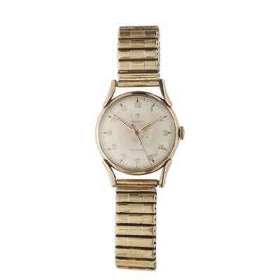 Lot 81 - ROLEX - A gentleman's 9ct gold cased wrist watch