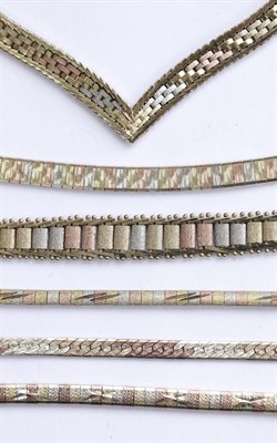 Lot 81 - A 9ct multi-coloured gold necklace