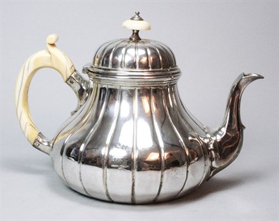 Lot 301 - A Victorian tea-pot