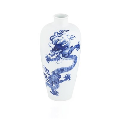Lot 162 - BLUE AND WHITE MEIPING VASE