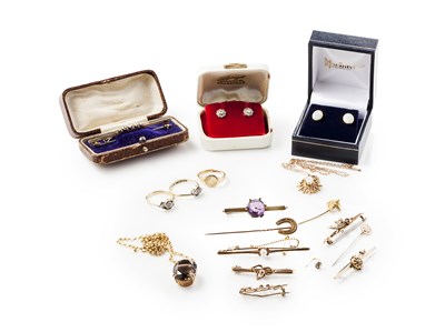 Lot 235 - A collection of gem set jewellery