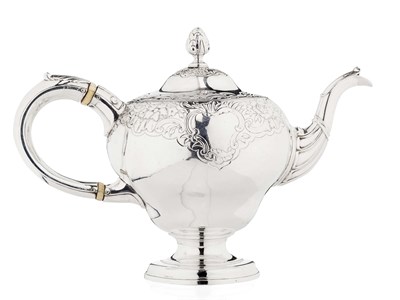 Lot 96 - A mid 18th century inverted pear shaped teapot