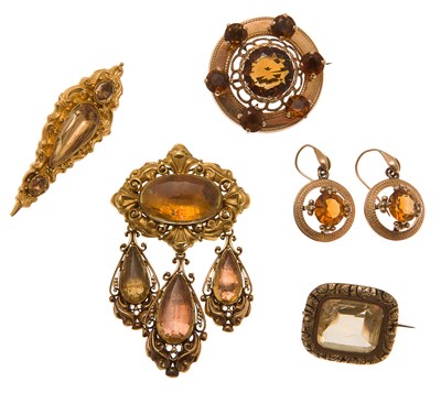 Lot 52 - A Scottish citrine set brooch and associated earrings