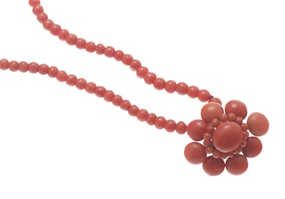 Lot 230 - A coral necklace and pendant