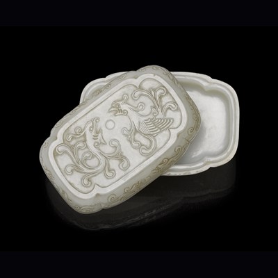 Lot 48 - CARVED WHITE JADE 'FENGHUANG' COVERED BOX