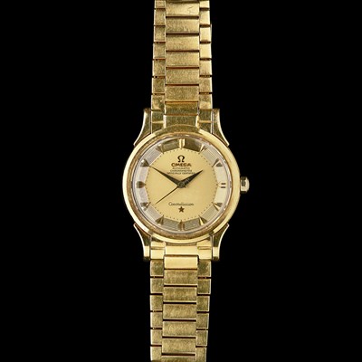 Lot 79 - OMEGA - A gentleman's 18ct gold cased wrist watch