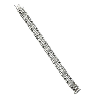 Lot 109 - A diamond set bracelet