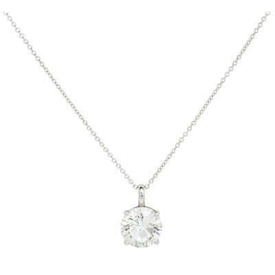 Lot 40 - A single stone diamond set pendant