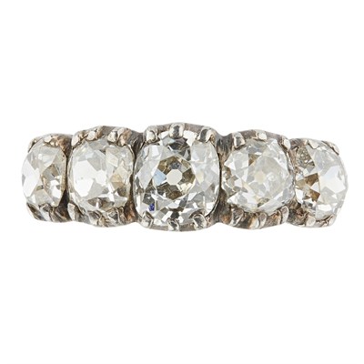 Lot 58 - A late 19th century five stone diamond ring