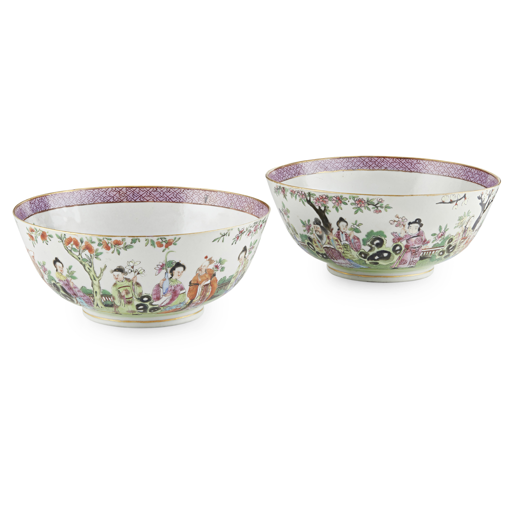 Lot 152 - PAIR OF FAMILLE ROSE 'IMMORTALS' BOWLS