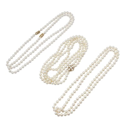 Lot 153 - A collection of cultured pearl necklaces