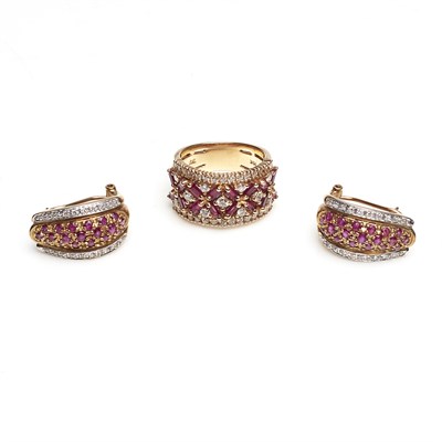 Lot 185 - A ruby and diamond set ring