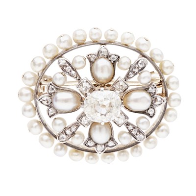 Lot 196 - An early-20th century pearl and diamond set brooch