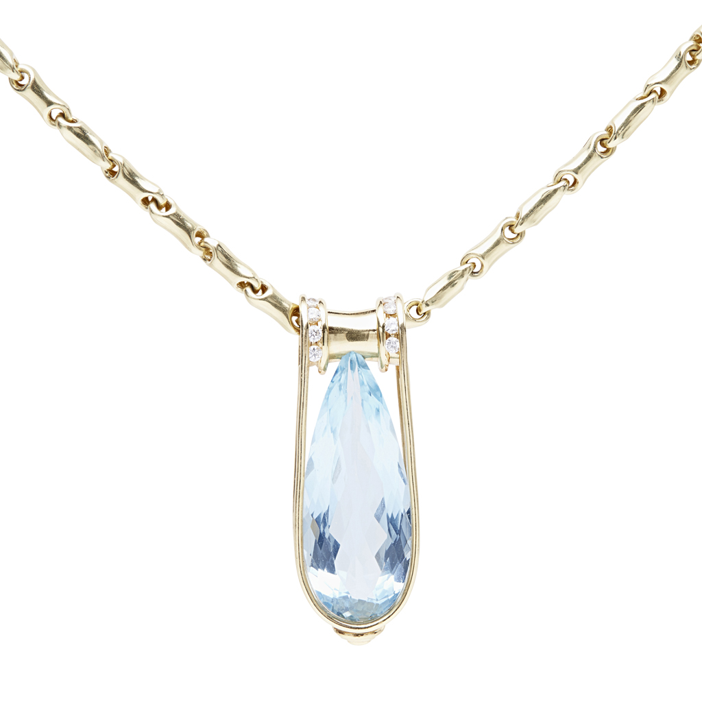 Lot 109 - An aquamarine and diamond set necklace, Chimento
