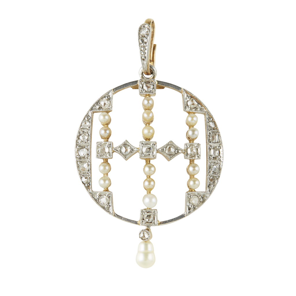 Lot 65 - A Belle Epoque pearl and diamond set pendant
