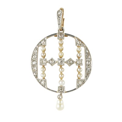 Lot 65 - A Belle Epoque pearl and diamond set pendant